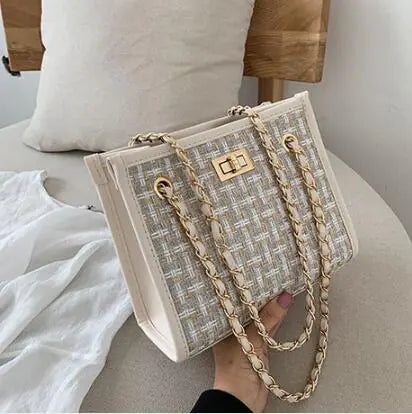 Stylish Summer Women's Shoulder Bag with Chain Strap