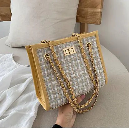 Stylish Summer Women's Shoulder Bag with Chain Strap